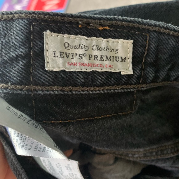 Levi’s Black Jean Shorts - Picture 3 of 5